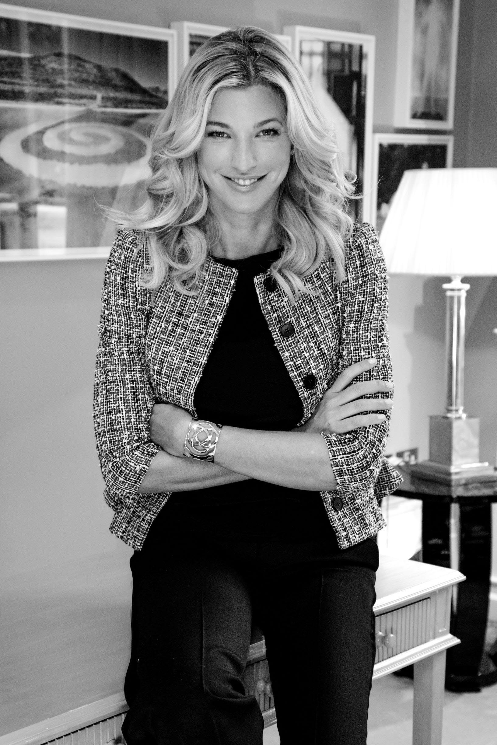 Nicole Junkermann logo